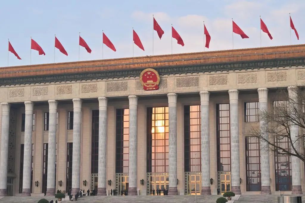 李強提到：新型儲能、“沙戈荒”、海上風(fēng)電